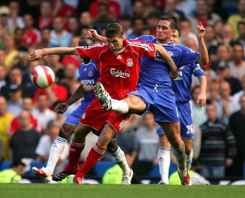 中国体育代表团在北京冬残奥会上展现精神与实力.